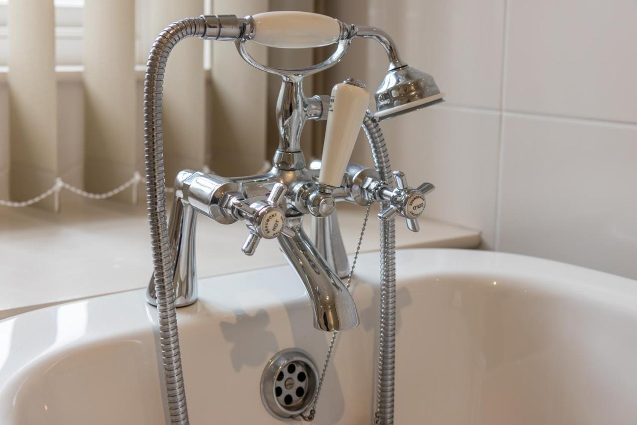 Newby Bridge Hotel Екстер'єр фото